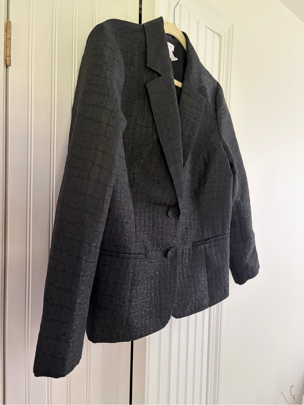 Chico's Black Mock Croc Embossed Jacquard Blazer Size 2 (US Large) 2-Button